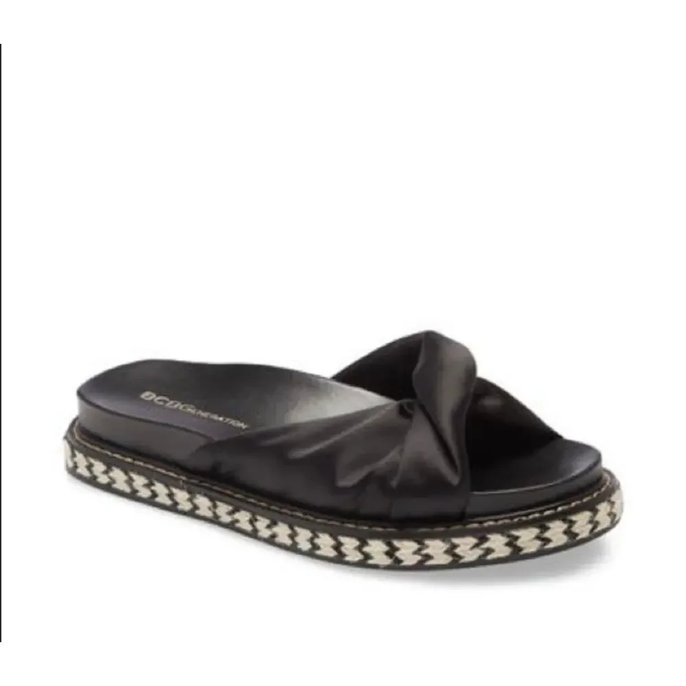 BCBGeneration Size‎ 6 Sandals Slides Essina Knotted Black Round Toe Flat Women’s